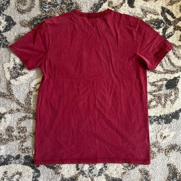 Guess T-shirt front pocket sz M - Picture 7 of 7